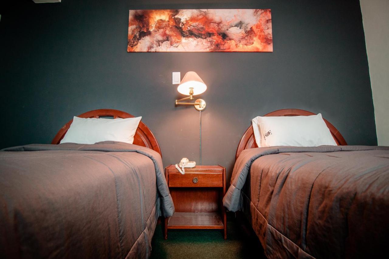 Saint Germain Hotel Трухильо Экстерьер фото